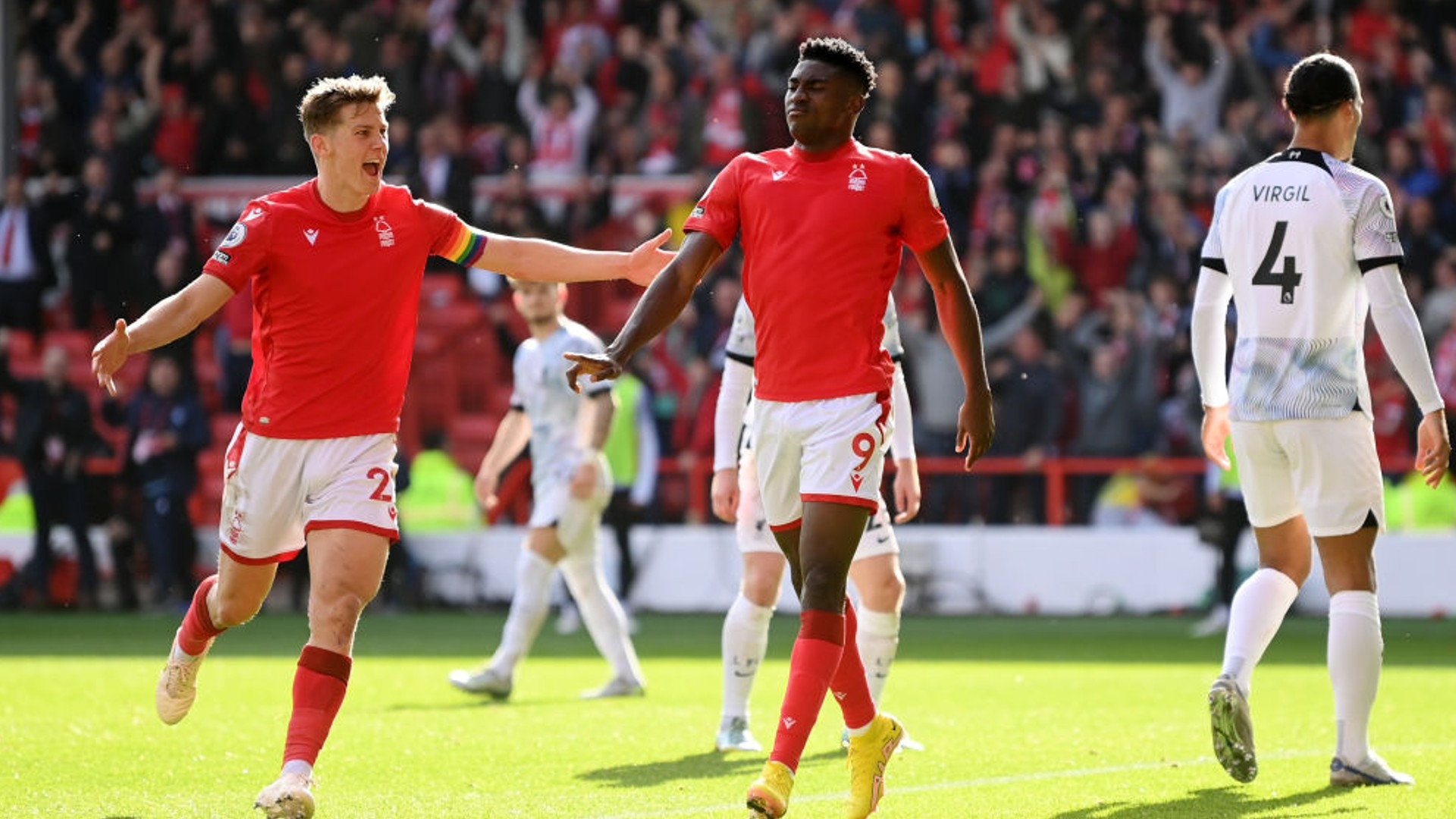 轻小将连续 轻小将连续